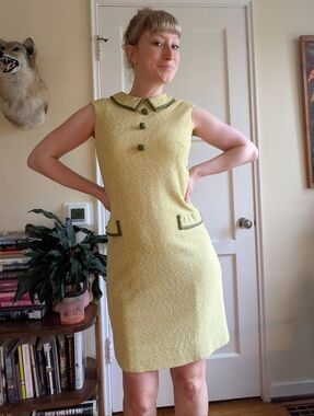 Vintage I.Magnin Sleeveless Yellow Tweed Shift Dress with Contrast Trim
